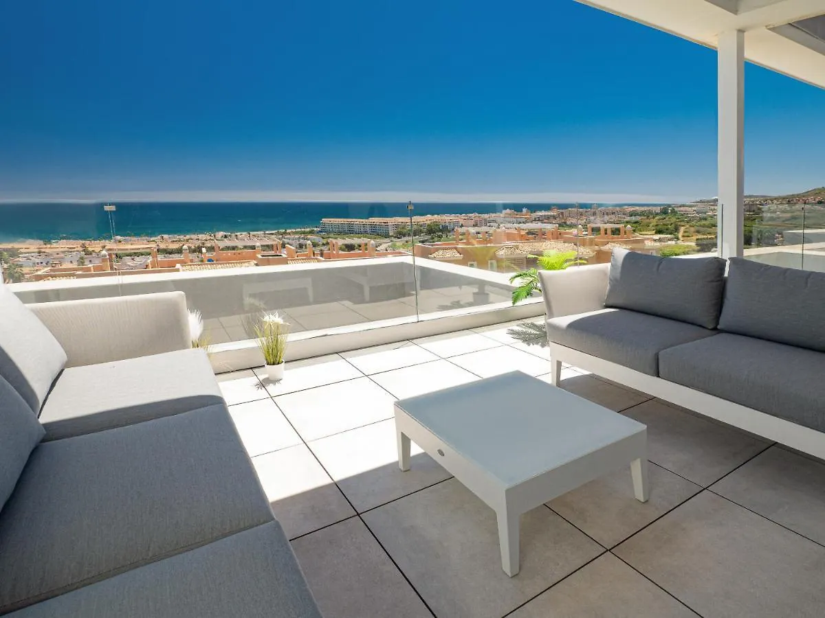 Апартаменты Luxury New Modern Penthouse With Golf And Sea Views - Via Celere 2390 Касарес