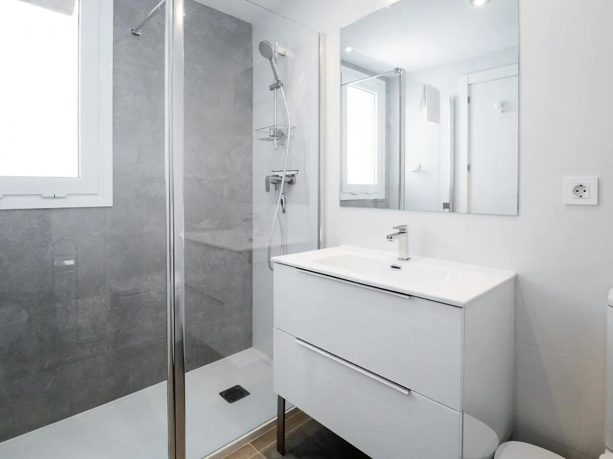 Апартаменты Luxury New Modern Penthouse With Golf And Sea Views - Via Celere 2390 Касарес